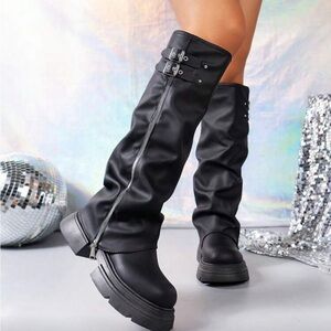Stylish Black Women's Boots